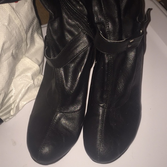 💰3 for $25! SALE 💙 Black Heeled Boots - Picture 2 of 4